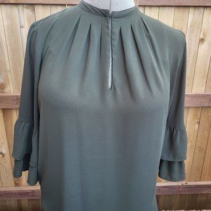 Ann Taylor Olive front keyhole blouse XS